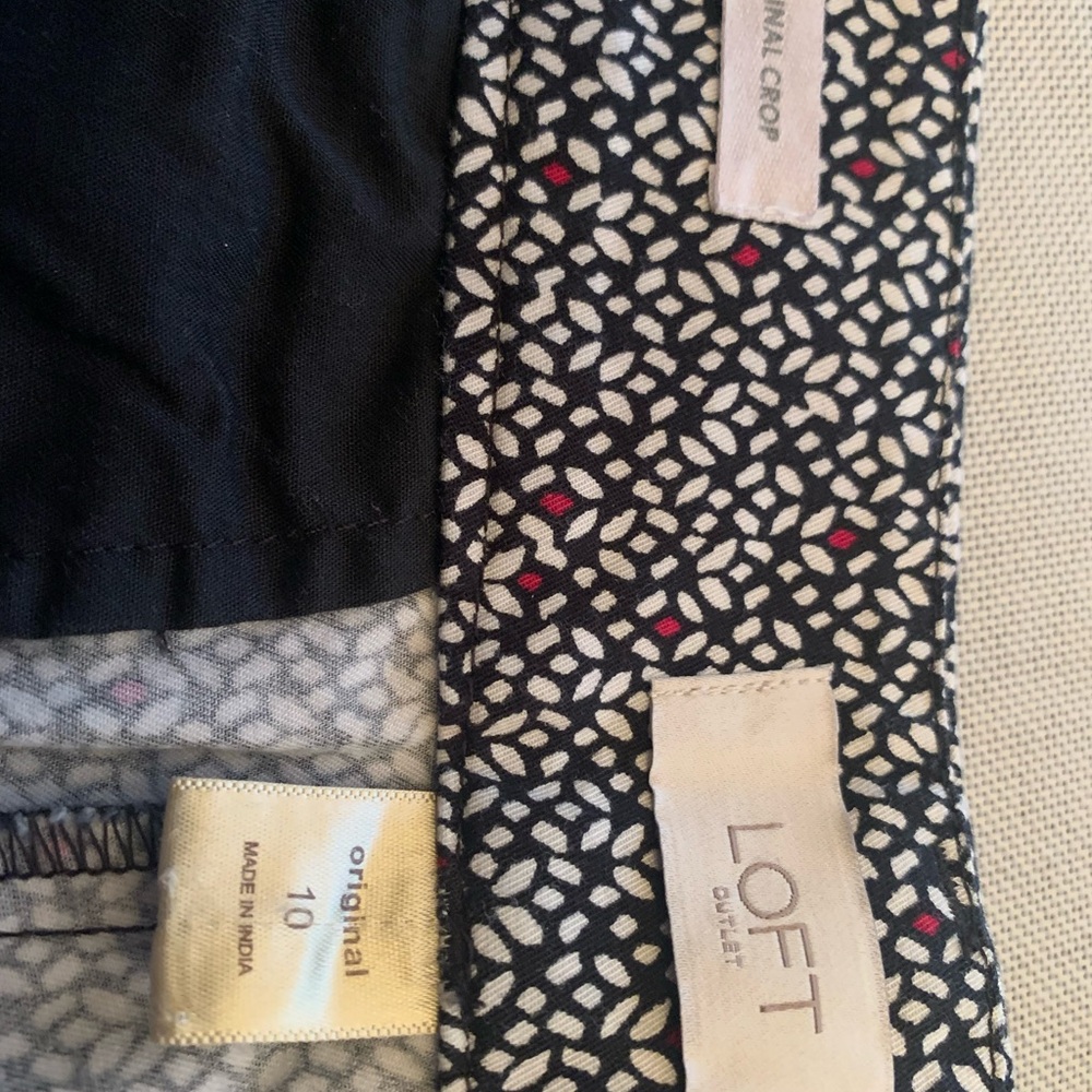 Ladies “Loft” Crop Slacks Size 10 - Picture 4 of 4